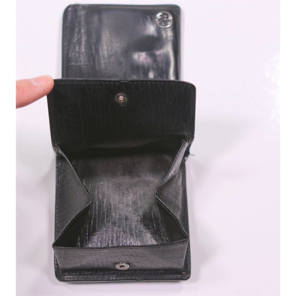 Gucci Very Recent Black Leather Bifold Wallet - Picture 10 of 12